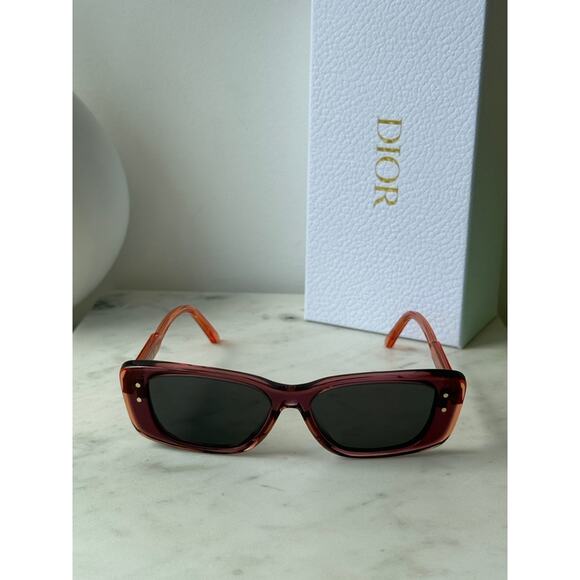 NEW Dior HighLight S1I Sunglasses in Purple main image 5